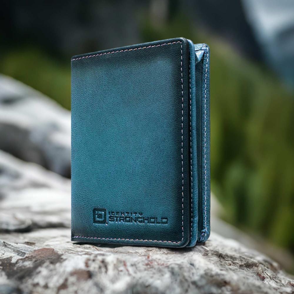 Maximum Storage in a Minimalist Wallet - RFID Secure - Five Leather Colors - Magnetic Closure