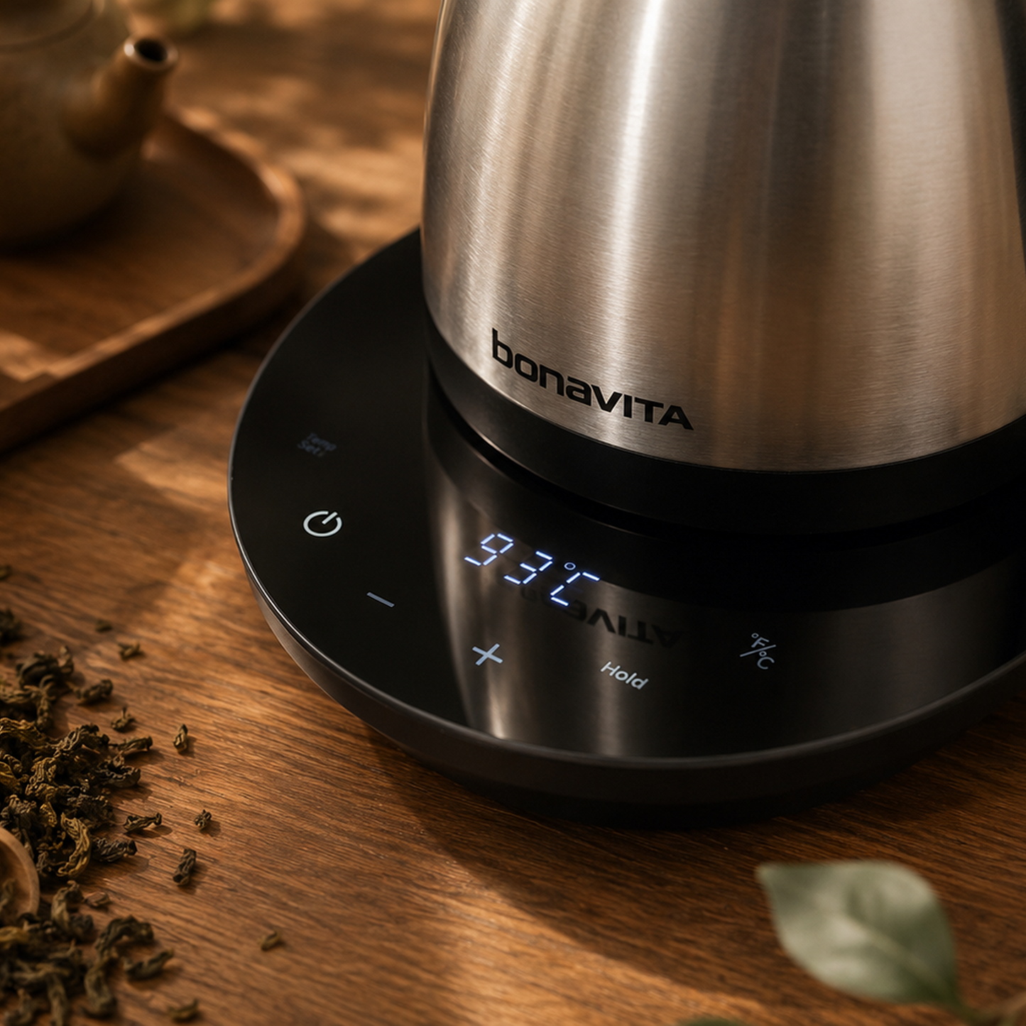 Bonavita Cosmopolitan 1.0L Gooseneck Precision Temperature, Precision Pour Electric Kettle in 4 Dramatic Finishes