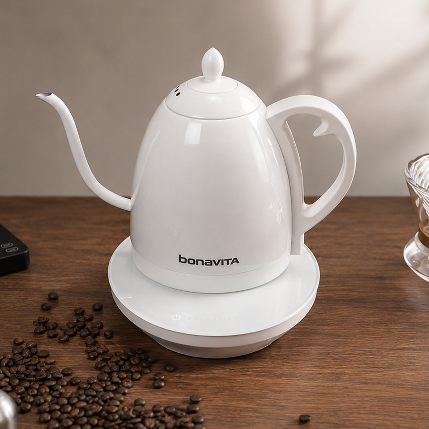 Bonavita Cosmopolitan 1.0L Gooseneck Precision Temperature, Precision Pour Electric Kettle in 4 Dramatic Finishes