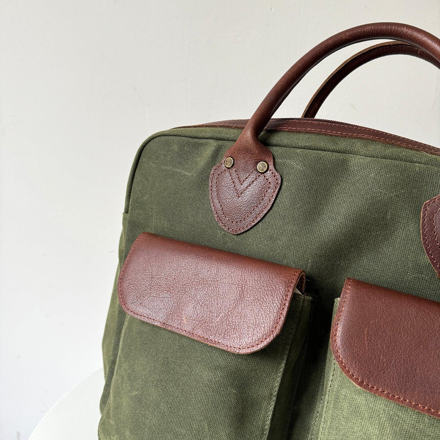 Top-Zip Waxed Canvas Laptop Messenger Bag - Convenient Multiple Pockets