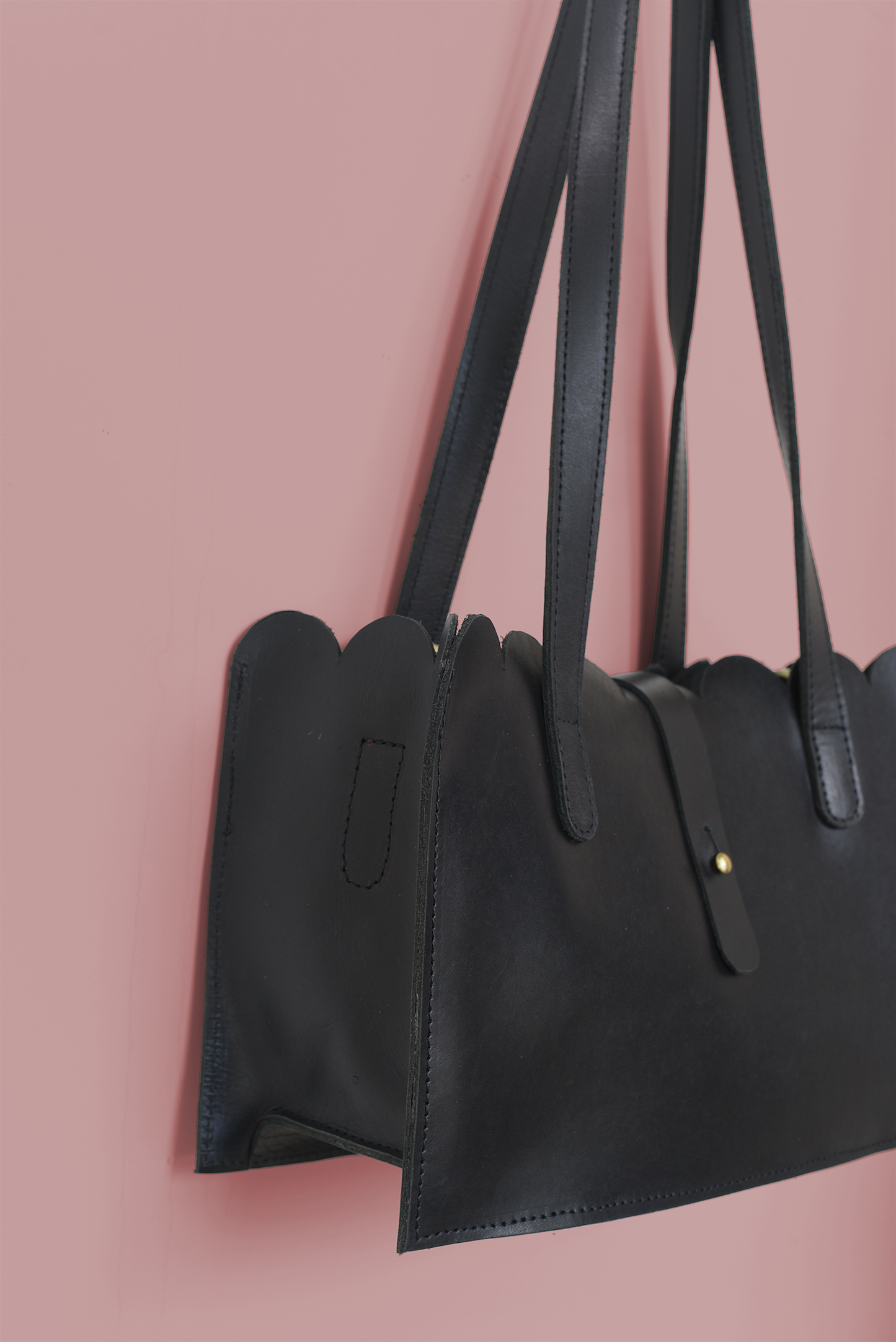 Scalloped Convertible Midsized Handbag - Adjustable Strap - Black Leather