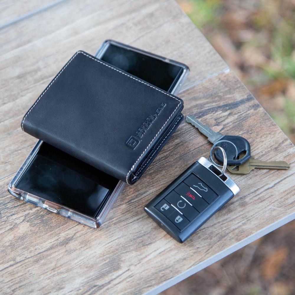 Maximum Storage in a Minimalist Wallet - RFID Secure - Five Leather Colors - Magnetic Closure